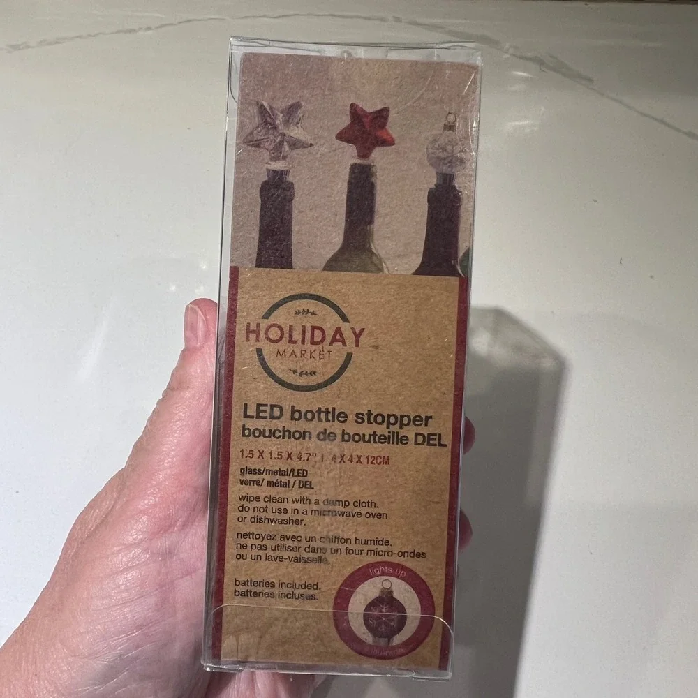 Holiday Market Red Snowflake Christmas Ornament LED Wine Bottle‎ Stopper New